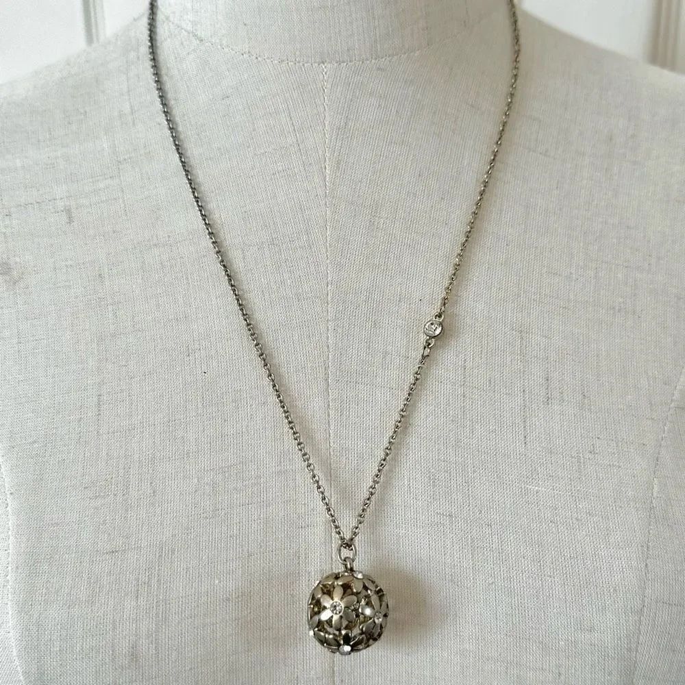 Guess flower ball rhinestone pendant necklace